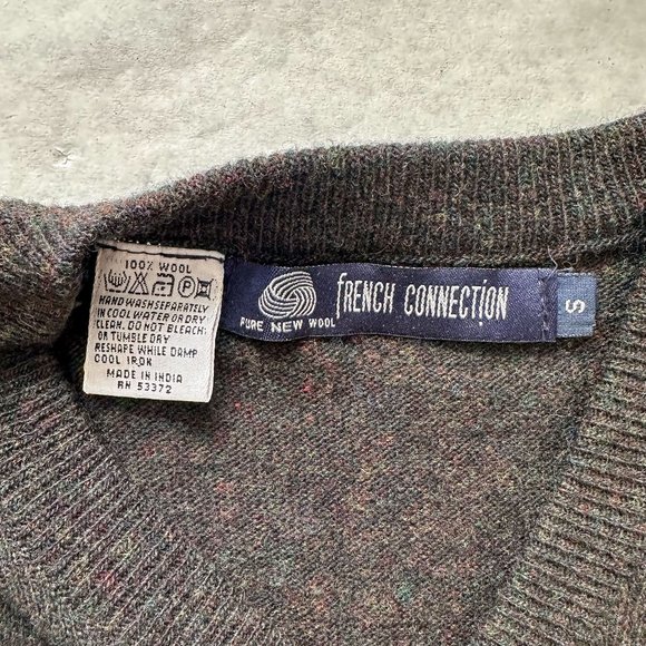 MINT CONDITION Vintage 90s French Connection Wool V-Neck Sweater Vest Sz S - Picture 3 of 6